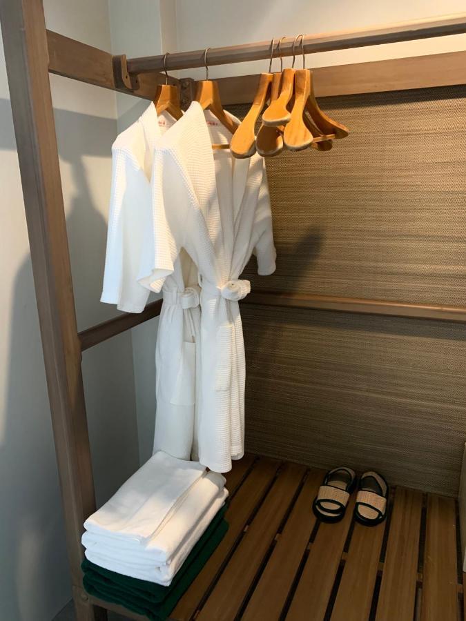 Local Thai Twin Room with Balcony
